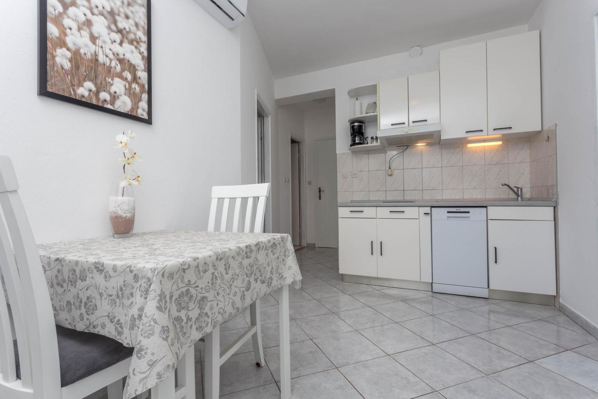 חוואר Apartments Anita מראה חיצוני תמונה